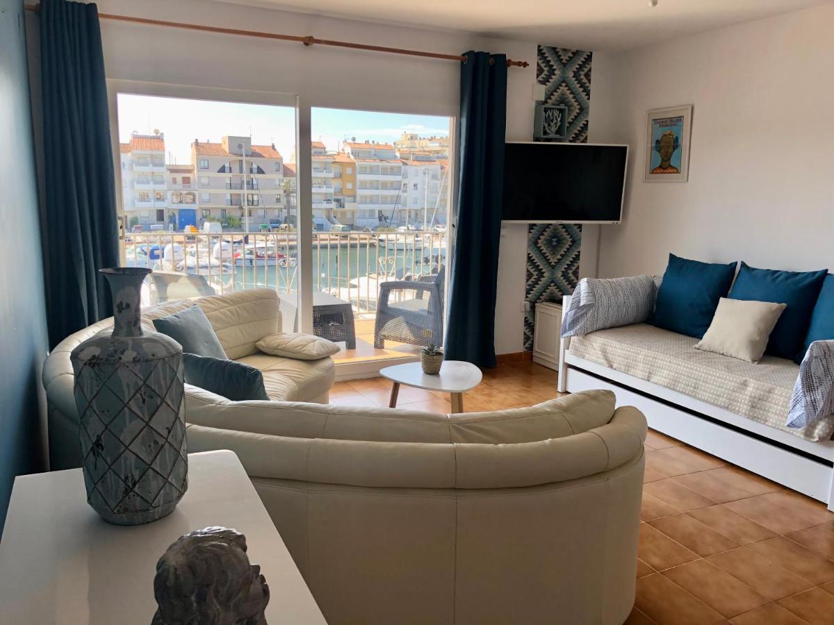 Appartement 80 M2,Port Rhodes D-2 Chambres, Terrasse Panoramique, Vue Sur Le Canal Principal D'เอมปูเรียบราบา ภายนอก รูปภาพ